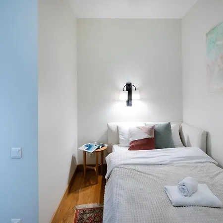 House Riverside ريغا