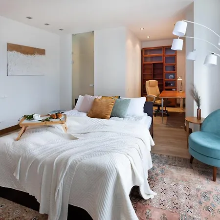 House Riverside ريغا